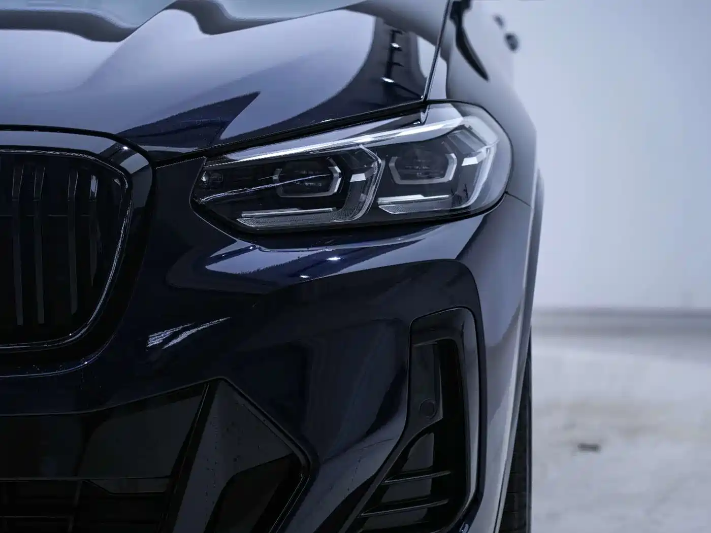 BMW iX3 2022 Facelift Leading Model фото 9
