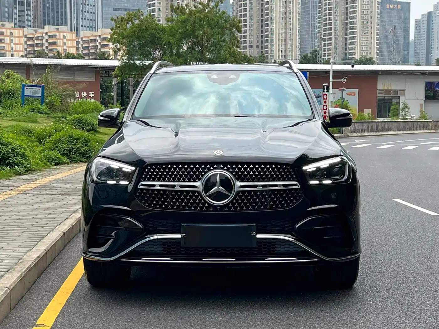 Mercedes-Benz GLE 2024 GLE 450 4MATIC Luxury фото 2