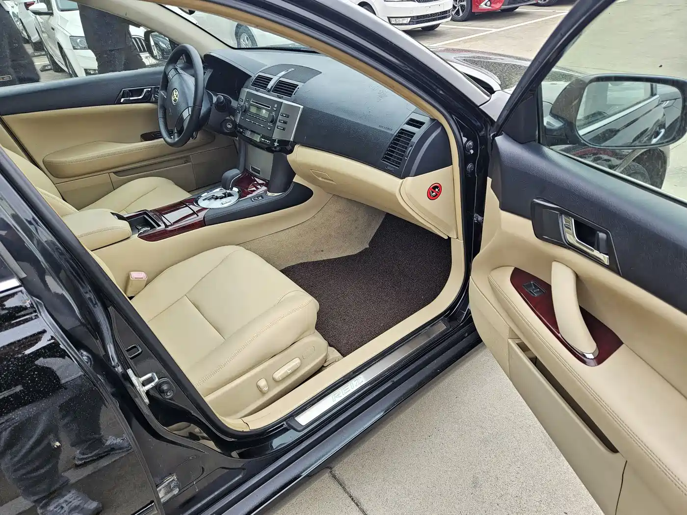 Toyota Reiz 2009 2.5S Comfort Edition фото 13