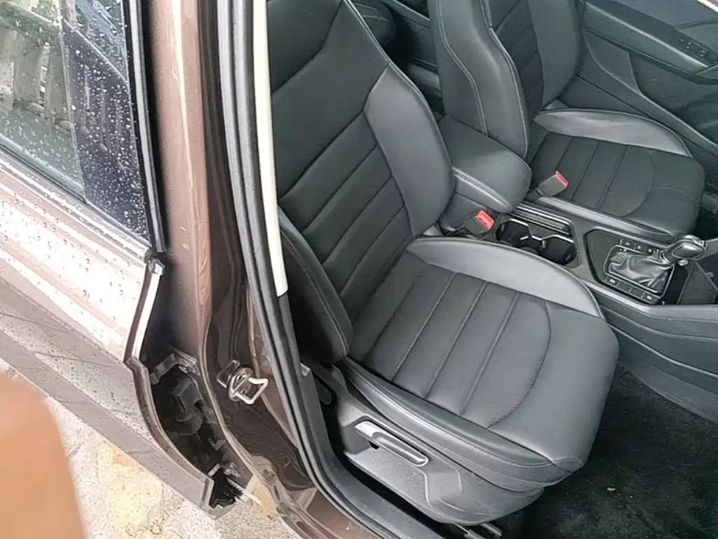 Фото 25 - Volkswagen Tharu
