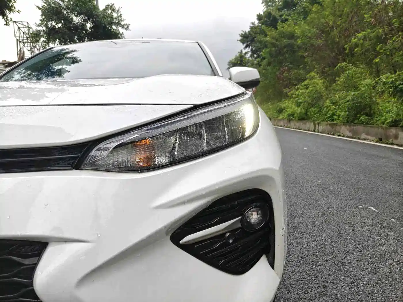 Toyota Wildlander 2021 Hybrid 2.5L E-CVT 2WD Luxury Edition фото 15