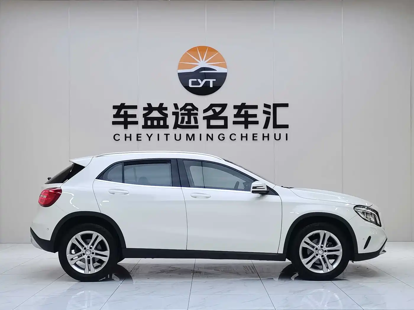 Mercedes-Benz GLA (Import) 2015 GLA 200 фото 19