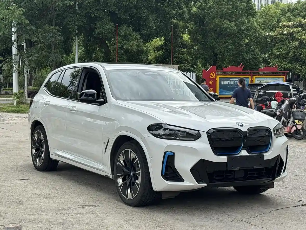 BMW iX3 2022 Innovation Leader фото 3