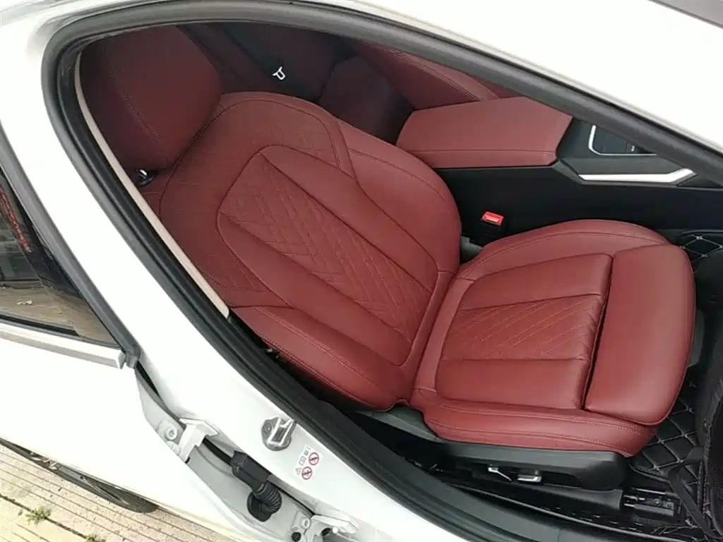 BMW 3 Series 2024 325i M Sport Package фото 25