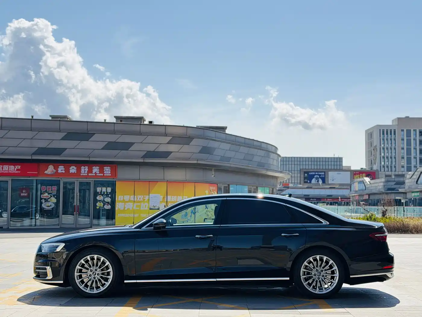 Audi A8 2018 A8L 55 TFSI quattro Launch Elite фото 3