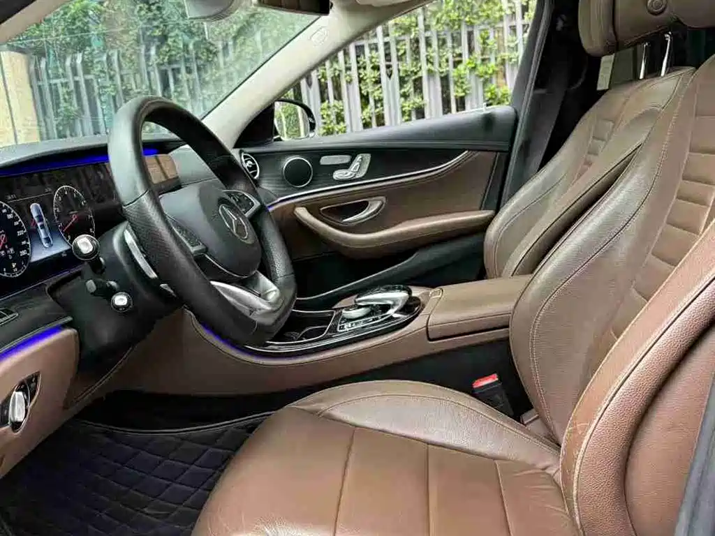 Mercedes-Benz E-Class 2017 Model E 320 L 4MATIC фото 9