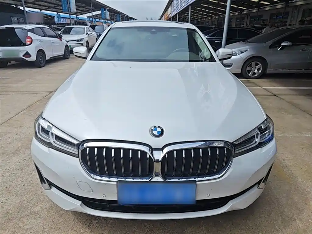 BMW 5 Series 2022 525Li Luxury Package фото 3
