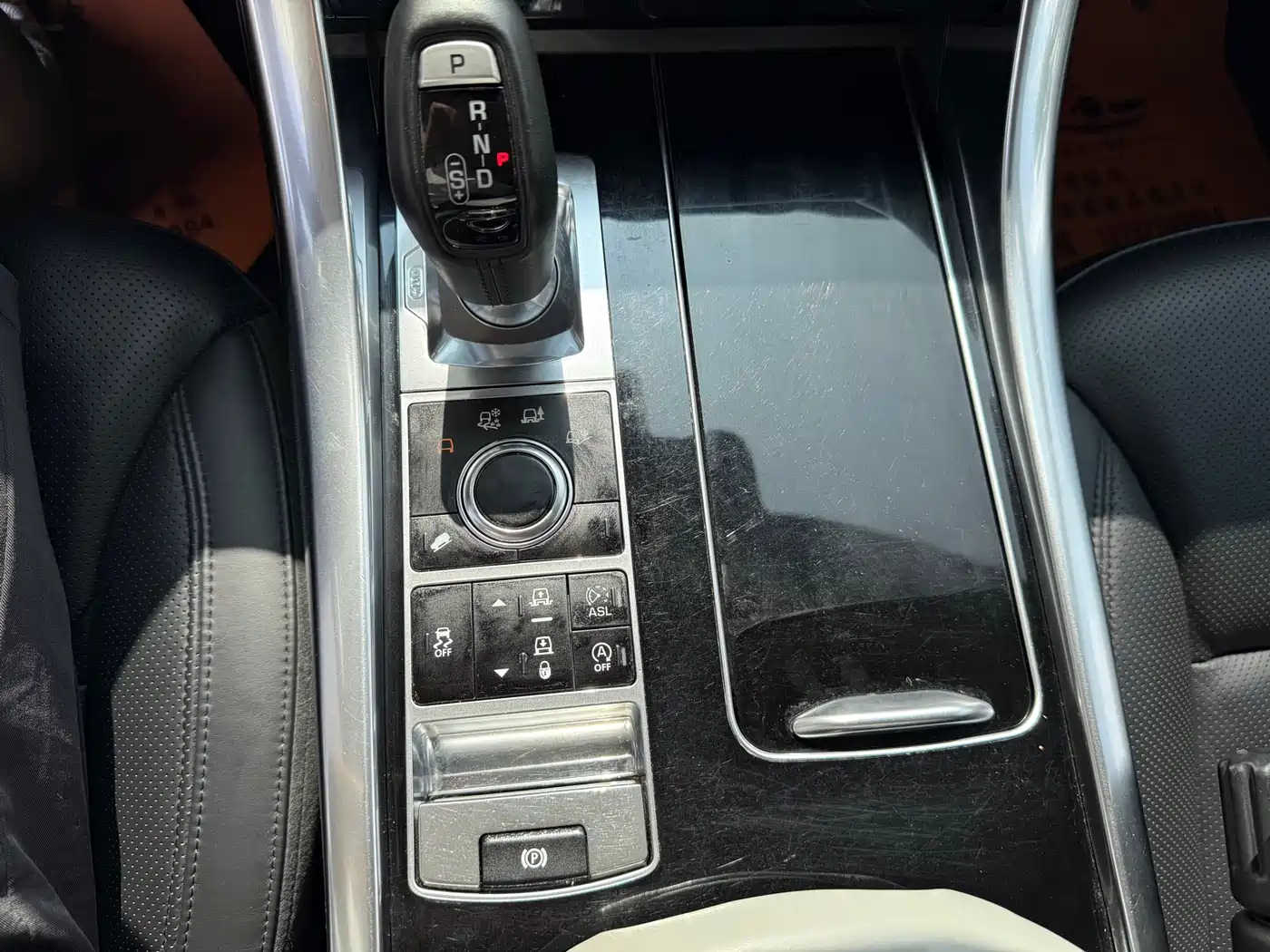 Land Rover Range Rover Sport 2014 3.0 SC V6 HSE фото 23