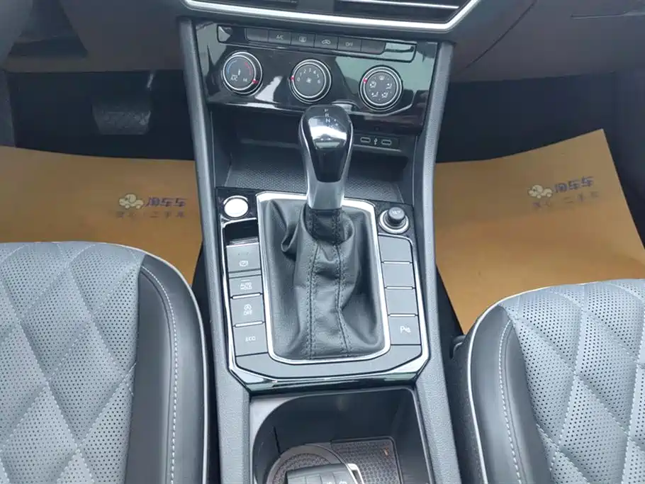 Volkswagen Sagitar 2024 300TSI DSG Surpass Edition фото 16
