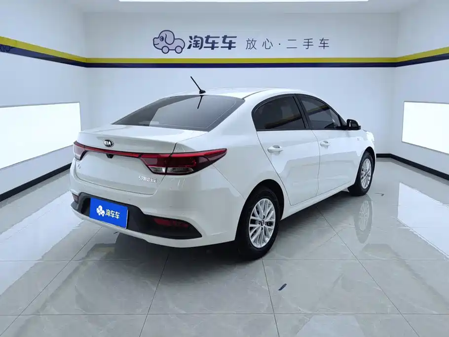 Kia K2 2018 2017 Sedan 1.4L AT 15th Anniversary Special Edition GLS