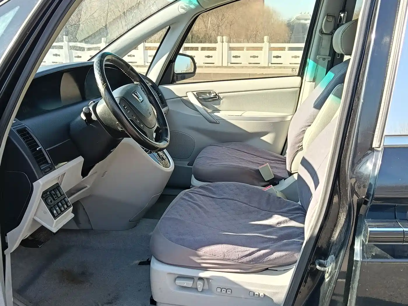 Luxgen Luxgen7 MPV 2013 2013 Model 2.0T Flagship