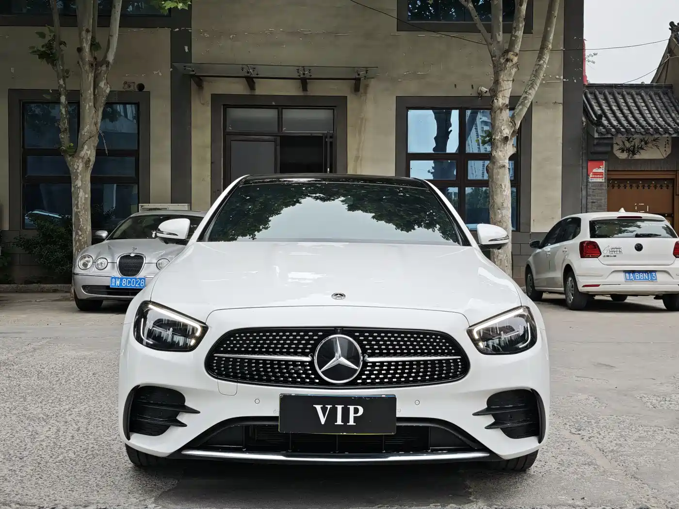 Mercedes-Benz E-Class 2023 E 260 L Sport фото 2
