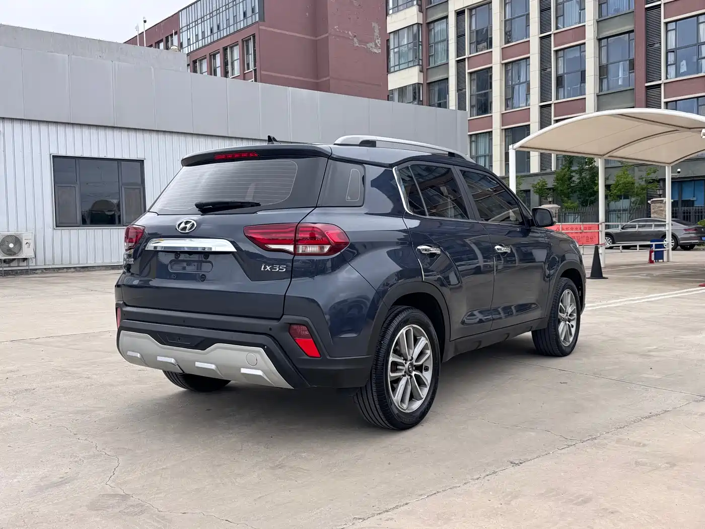 Hyundai Beijing Hyundai ix35 2018 2.0L Automatic 2WD Zhiyong·Enjoyment Edition фото 6