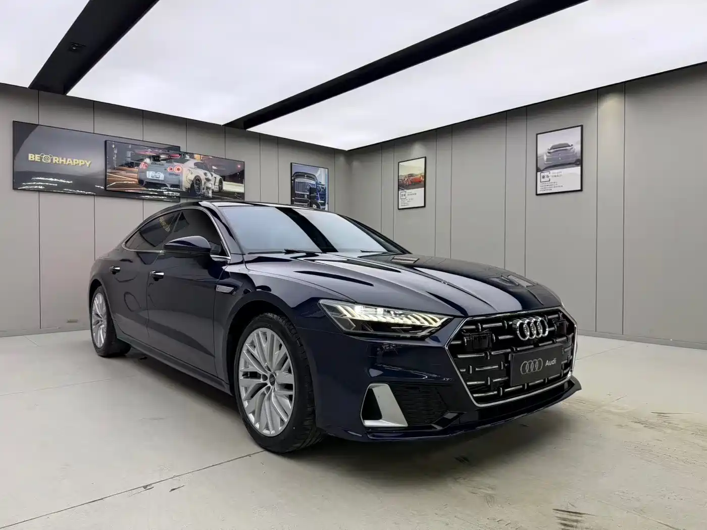 Audi A7L 2024 45TFSI S-line Dream Edition Crystal Package фото 3