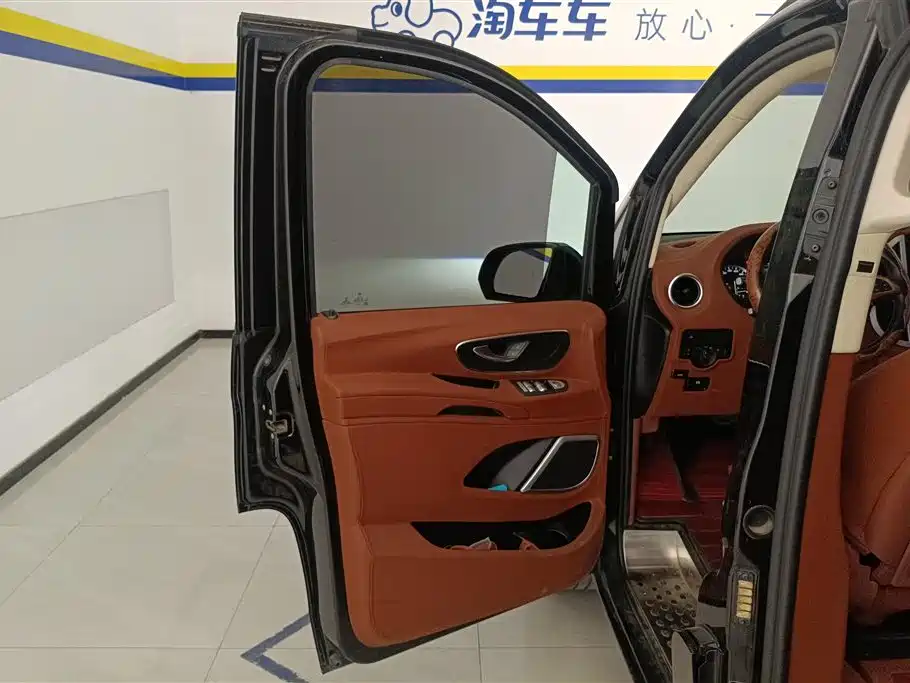 Mercedes-Benz Vito 2018 2.0T Business China V фото 7