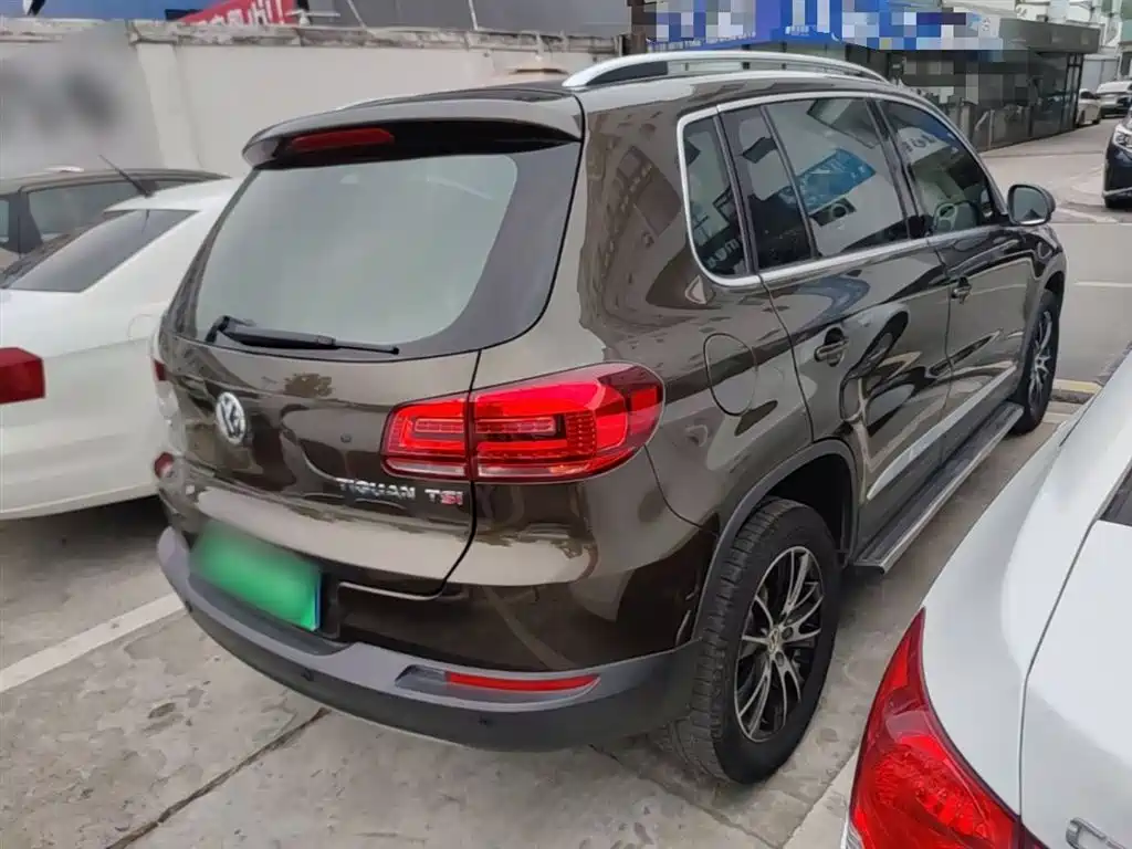 Volkswagen Tiguan 2015 1.8TSI Automatic 2WD Highline фото 7