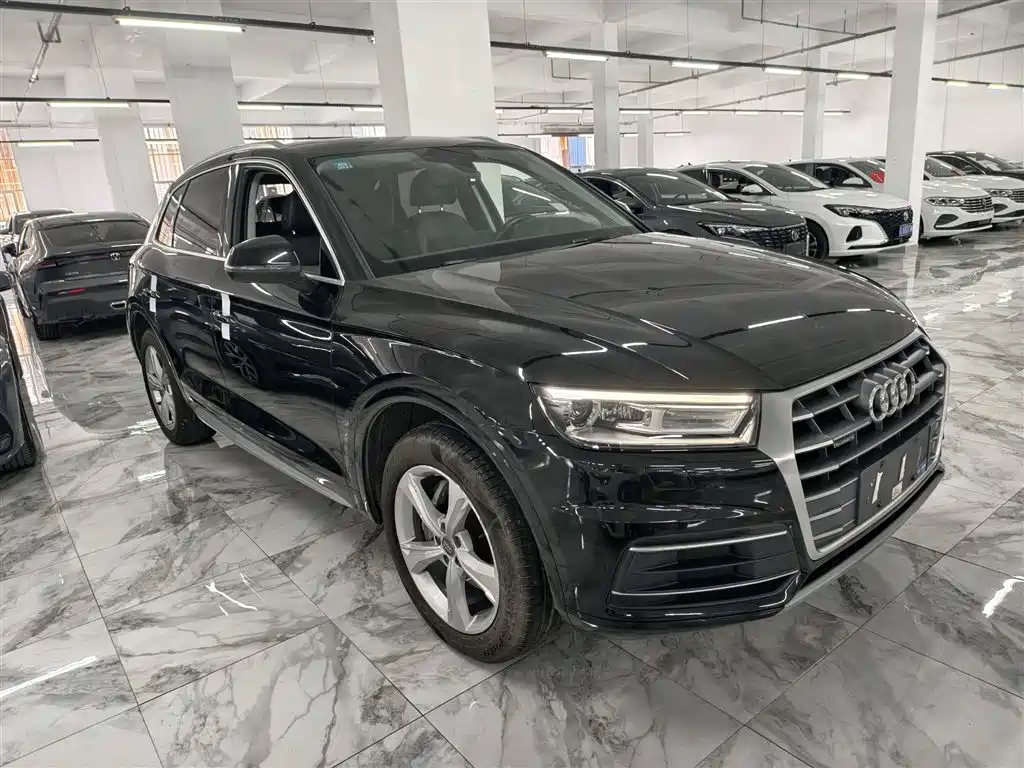 Audi Q5L 2020 Facelift 40 TFSI Honor Progressive фото 4