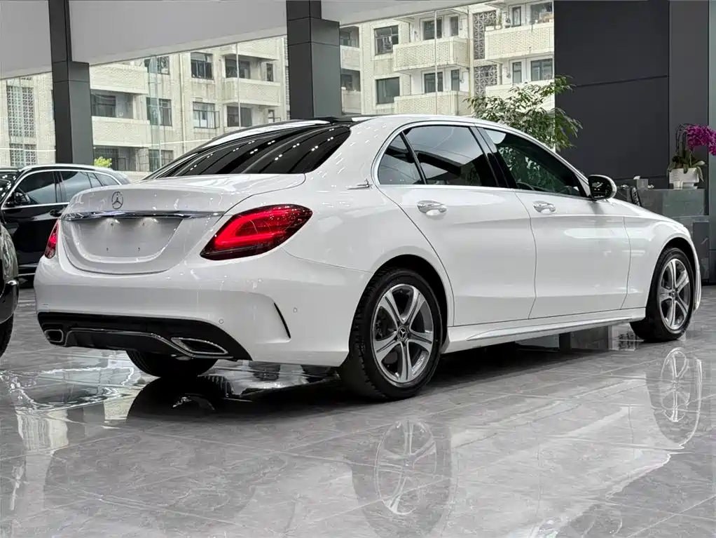 Mercedes-Benz C-Class 2019 C 260 L Sport фото 9