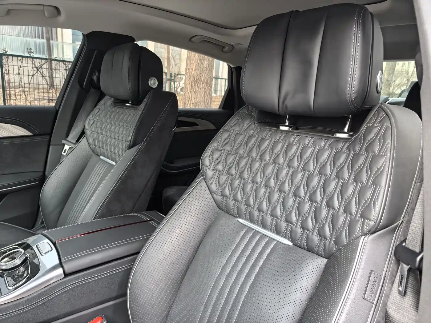 Hongqi H9 2020 3.0T Smart Connection Qi Chang Edition фото 11