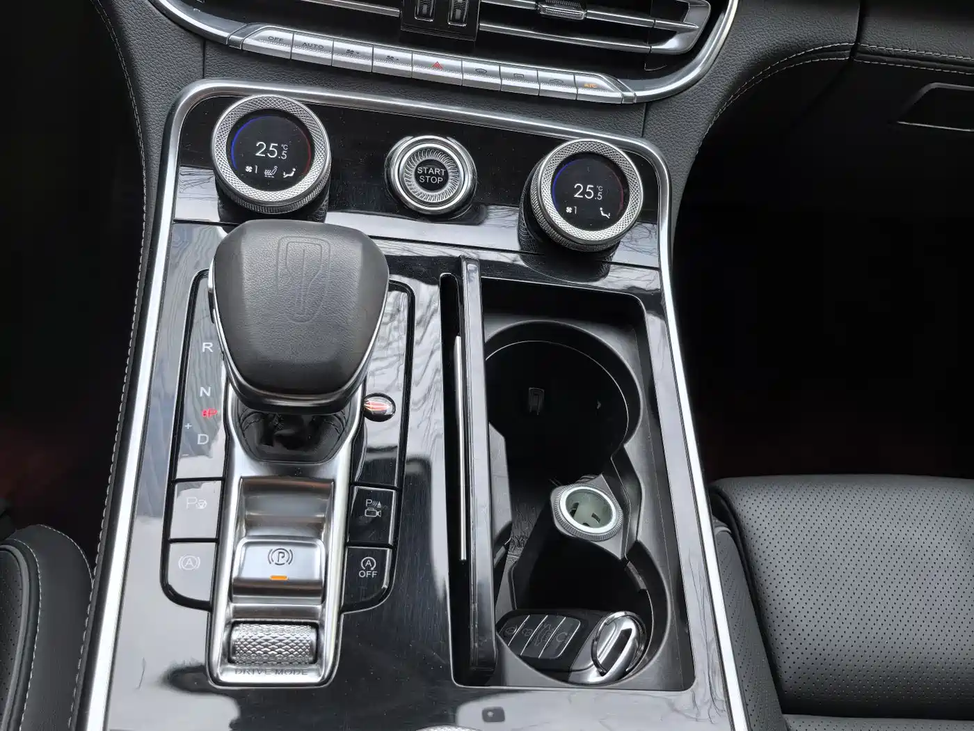 Hongqi H9 2020 3.0T Smart Connection Qi Chang Edition фото 19