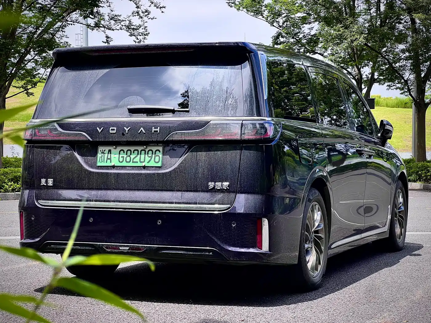Voyah Auto Voyah Dreamer 2024 PHEV Extended Range Flagship Edition фото 7