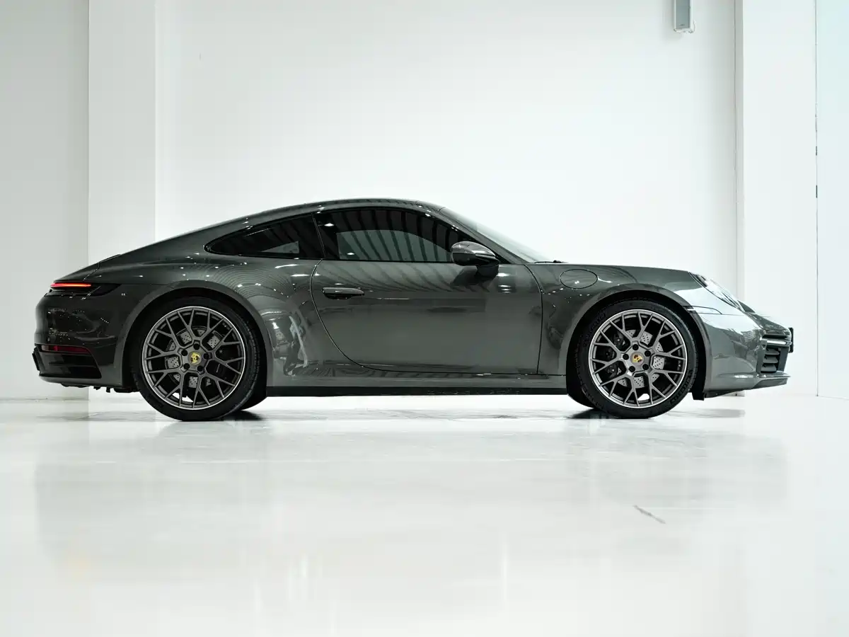 Porsche 911 2022 Carrera 3.0T фото 3