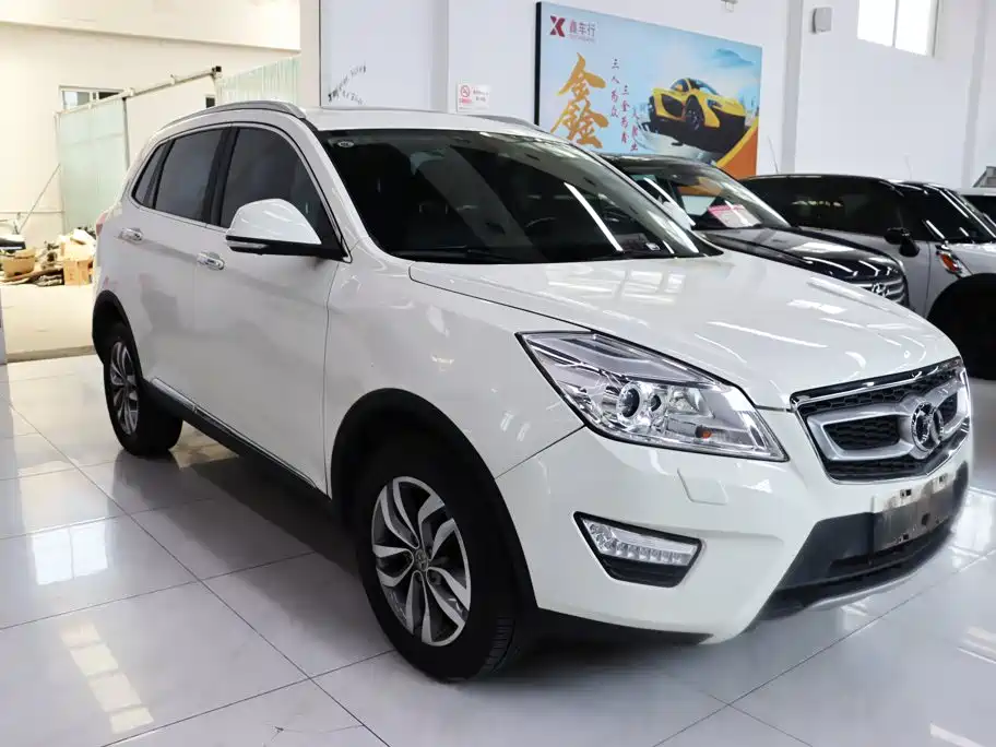BAIC Senova X65 2015 2015 2.0T Automatic Elite