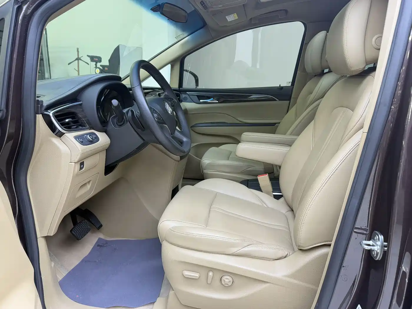 Buick GL8 2018 ES 28T Premium Type China VI фото 8