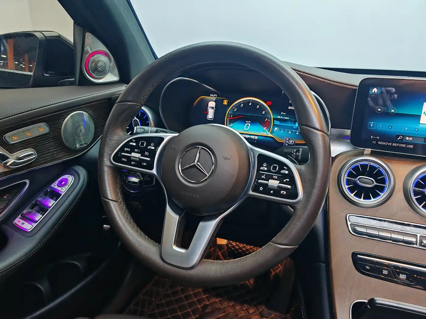 Mercedes-Benz GLC 2022 Facelift GLC 300 L 4MATIC Dynamic Collector's Edition фото 16