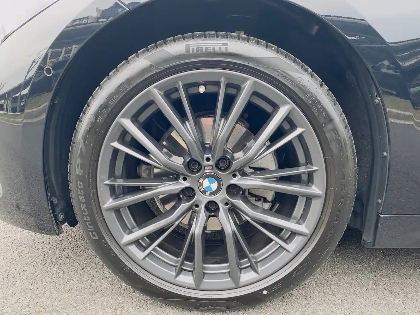 BMW 3 Series 2024 325i M Sport Shadowline Package фото 6
