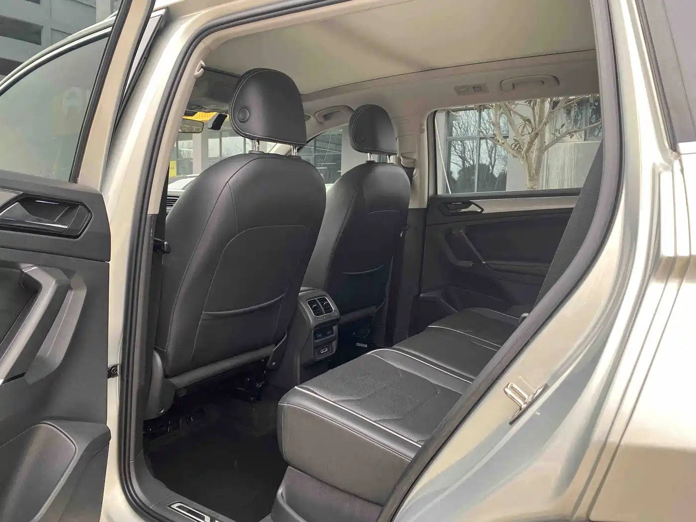 Volkswagen Tiguan L 2017 330TSI Automatic 2WD Flagship Edition фото 6