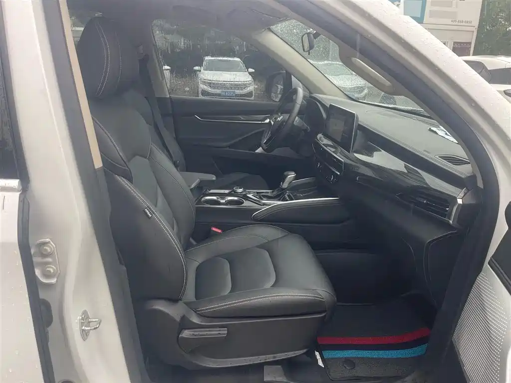 SAIC Maxus D90 2017 2.0T Automatic 4WD Sirius фото 3