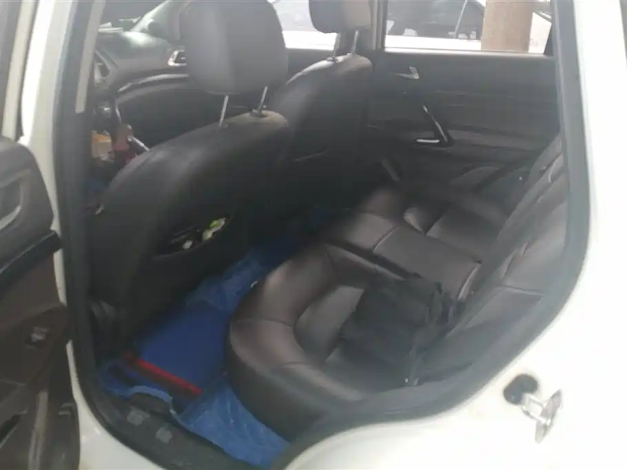 GAC Trumpchi Trumpchi GS4 2015 200T Manual Elite Edition фото 11