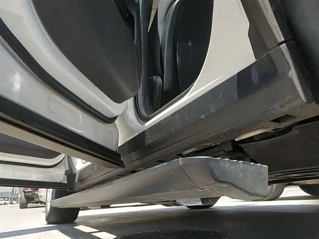 Land Rover Discovery Sport 2020 200PS Family Edition фото 22