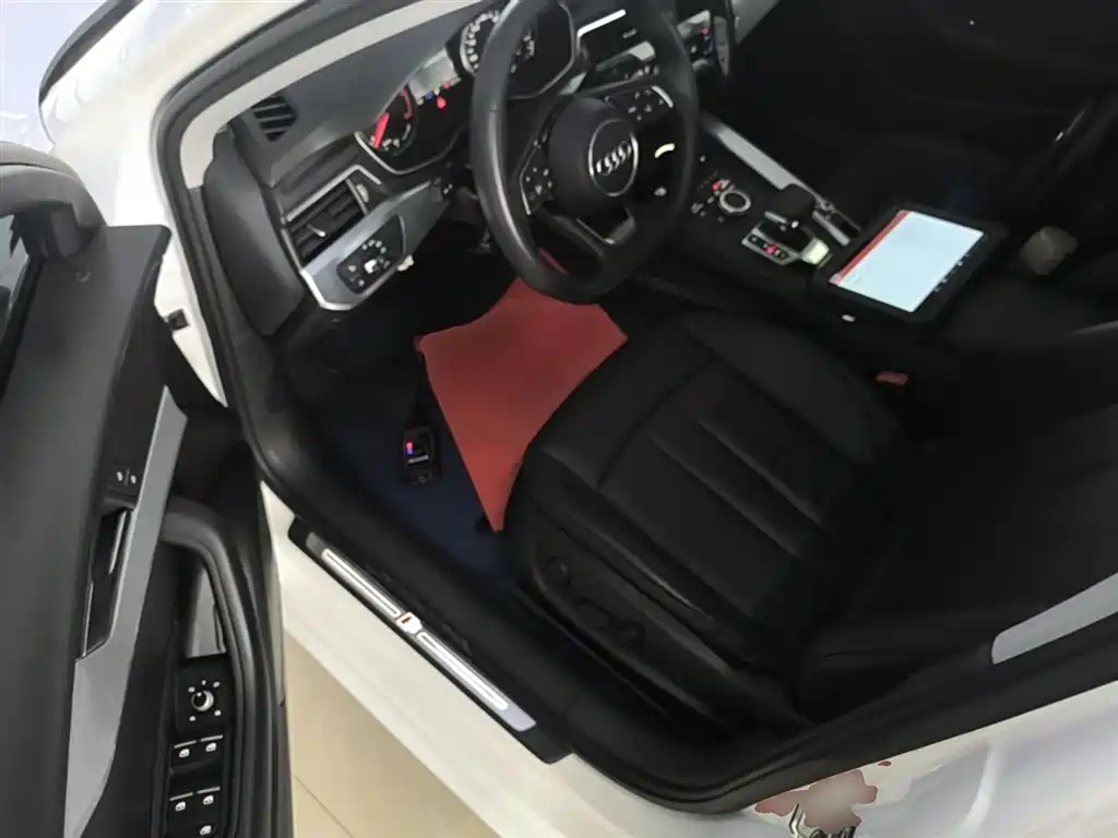 Audi A4L 2019 45 TFSI quattro Personality Sport (China V) фото 16