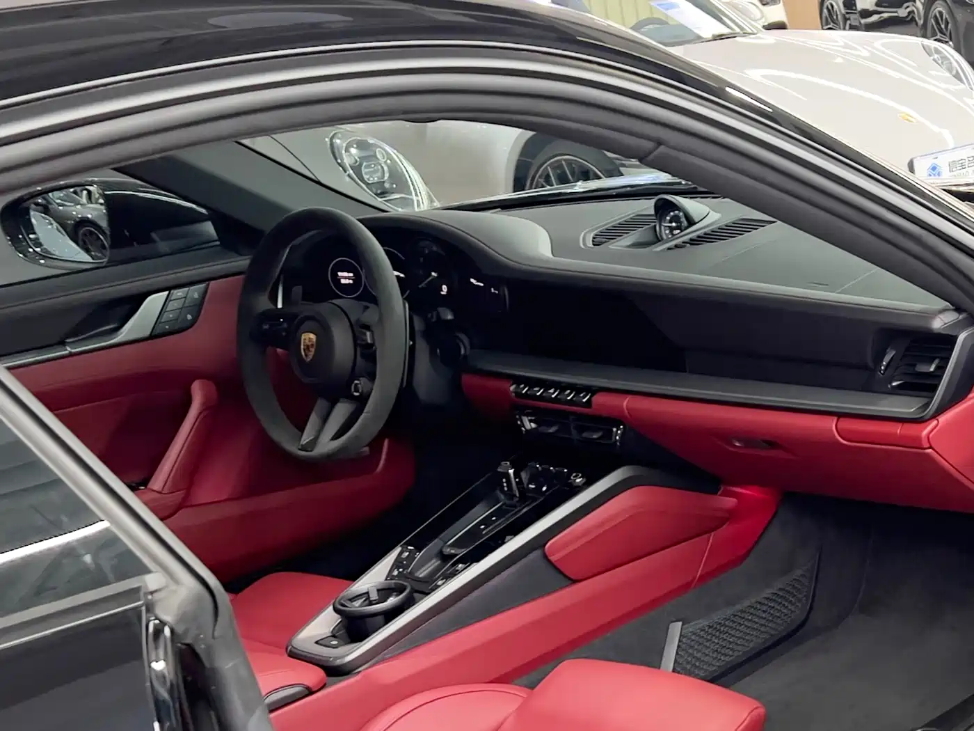 Porsche 911 2023 Carrera 3.0T фото 15