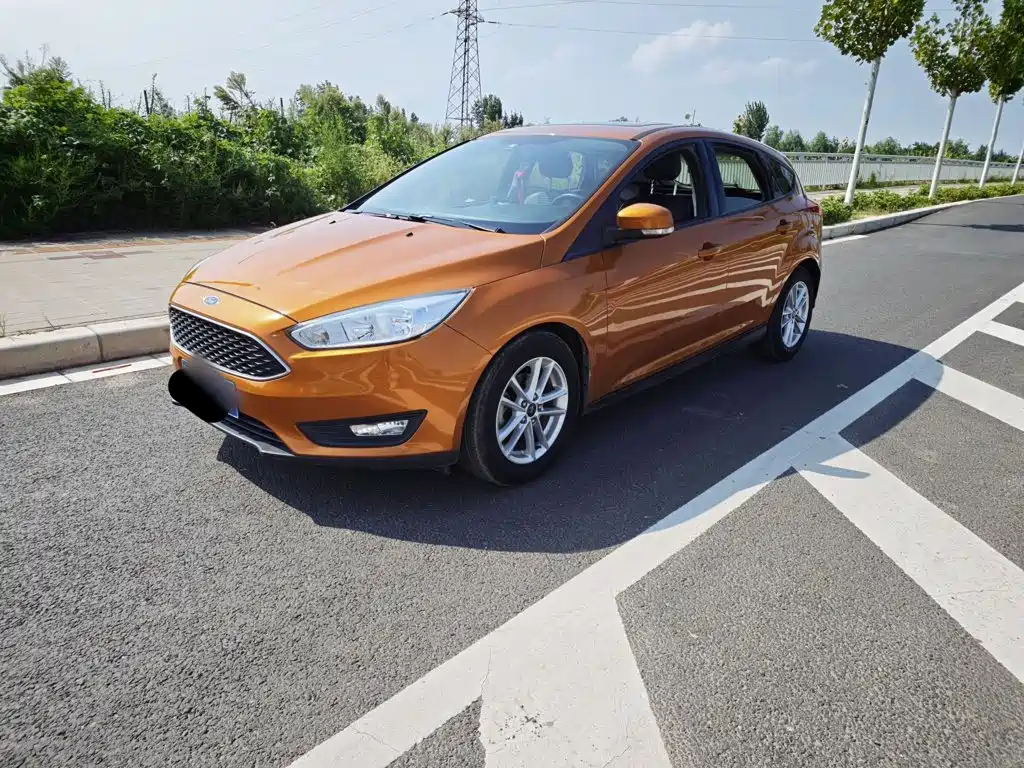 Фото 1 - Ford Focus