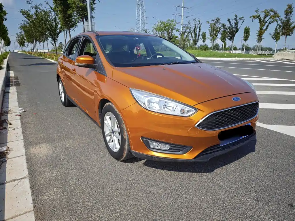 Фото 25 - Ford Focus