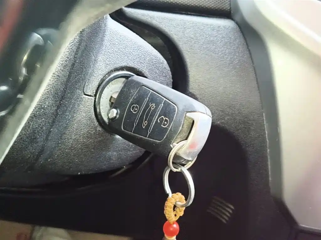 Haval H1 2017 Red Label 1.5L AMT Luxury фото 9
