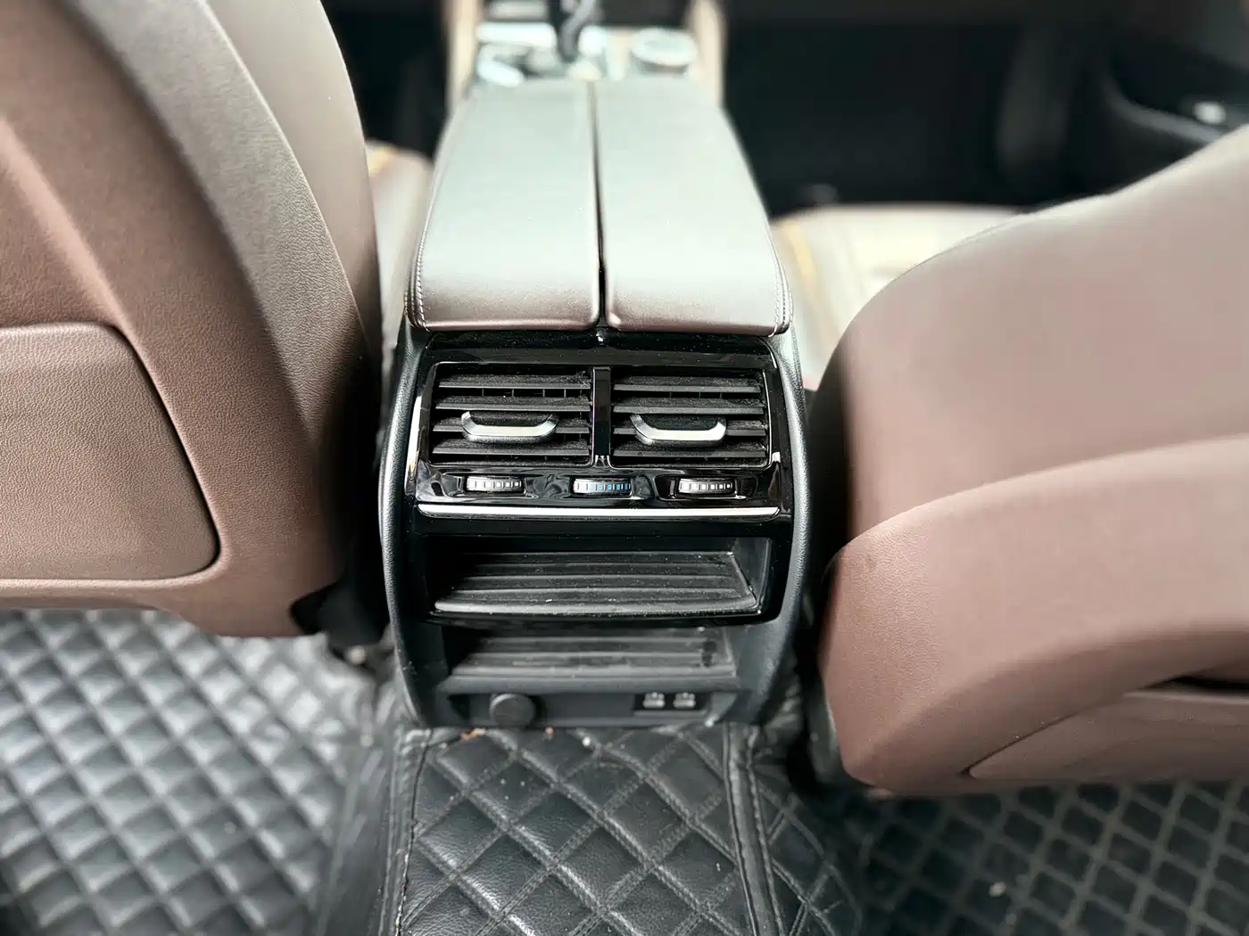 BMW 5 Series New Energy 2020 530Le Range Upgrade Luxury Package фото 23