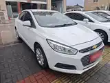 Photo 4 - Chevrolet Cruze