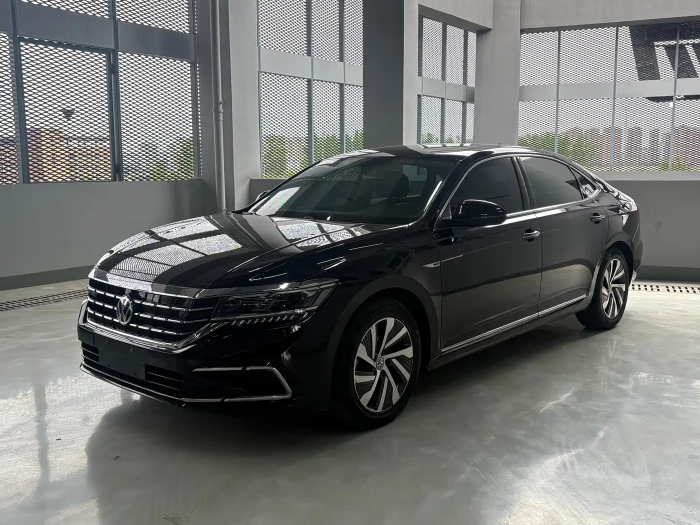 Volkswagen Passat New Energy 2020 430PHEV Hybrid Luxury (China VI)