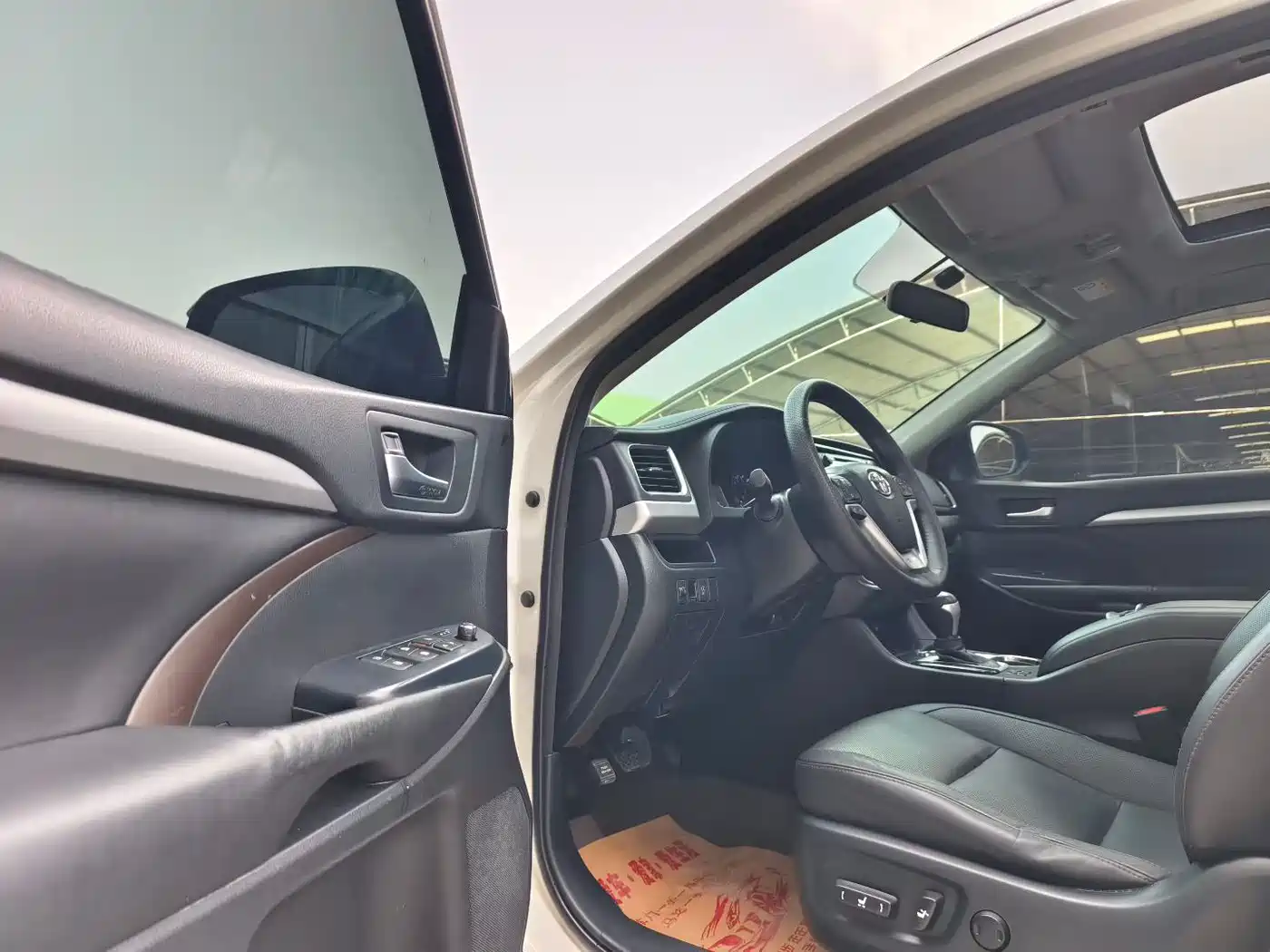 Toyota Highlander 2015 2.0T AWD Luxury Edition 7-seater фото 8
