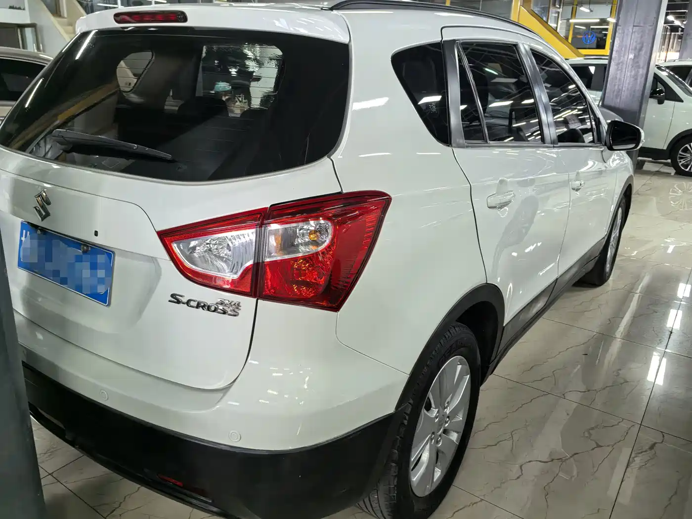 Suzuki SX4 S-Cross 2014 2014 1.6L CVT 2WD Progressive