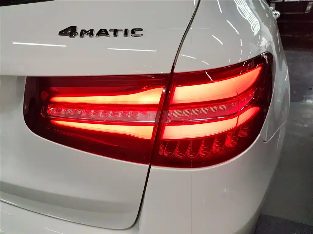 Mercedes-Benz GLC 2019 Facelift GLC 260 L 4MATIC Luxury фото 8