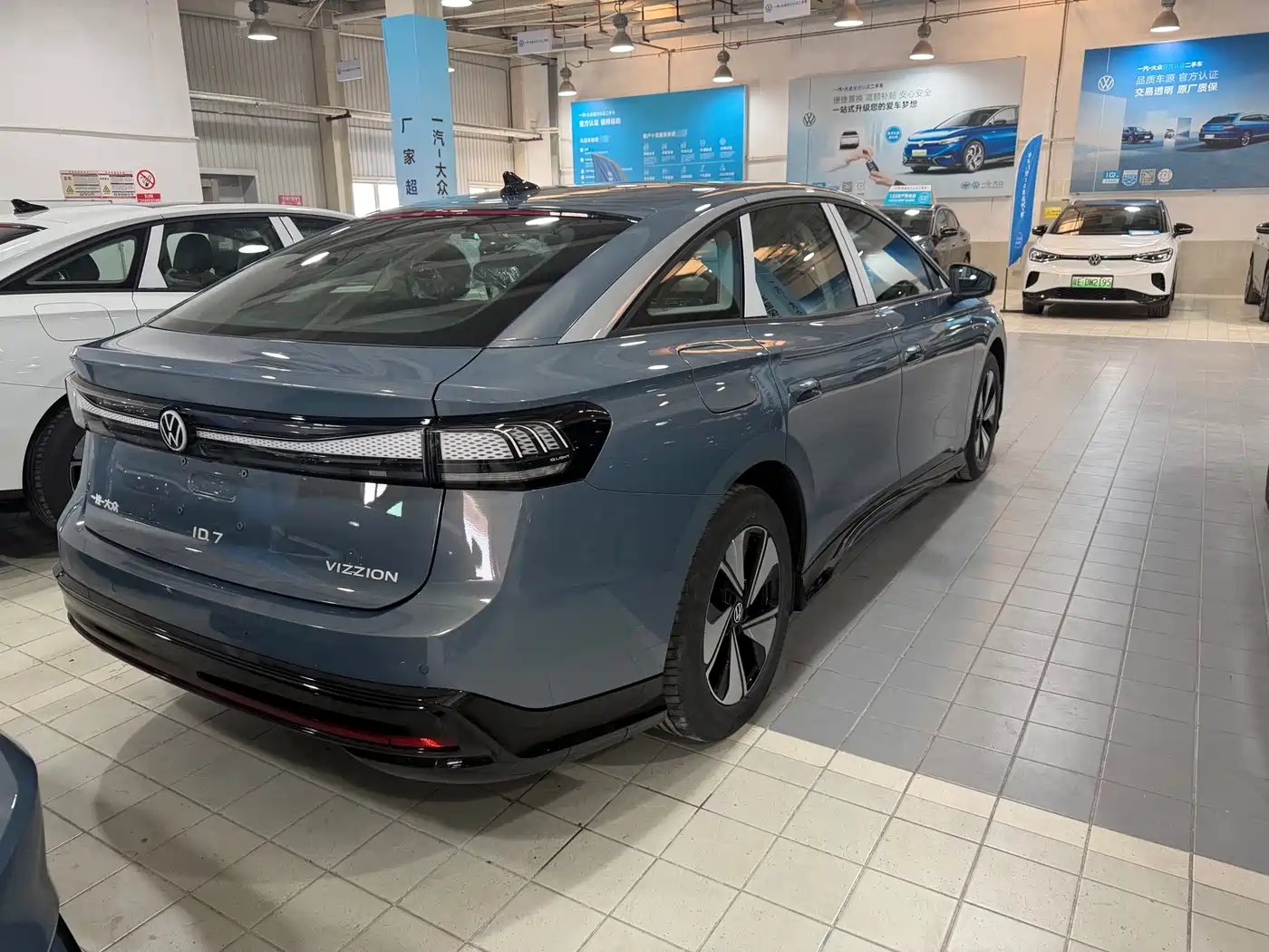 VOLKSWAGEN ID.7 VIZZION