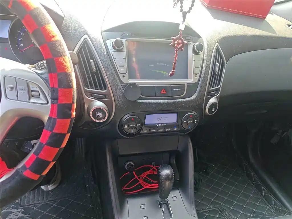 Hyundai Beijing Hyundai ix35 2013 2.0L Auto 2WD Smart GLS China IV фото 6