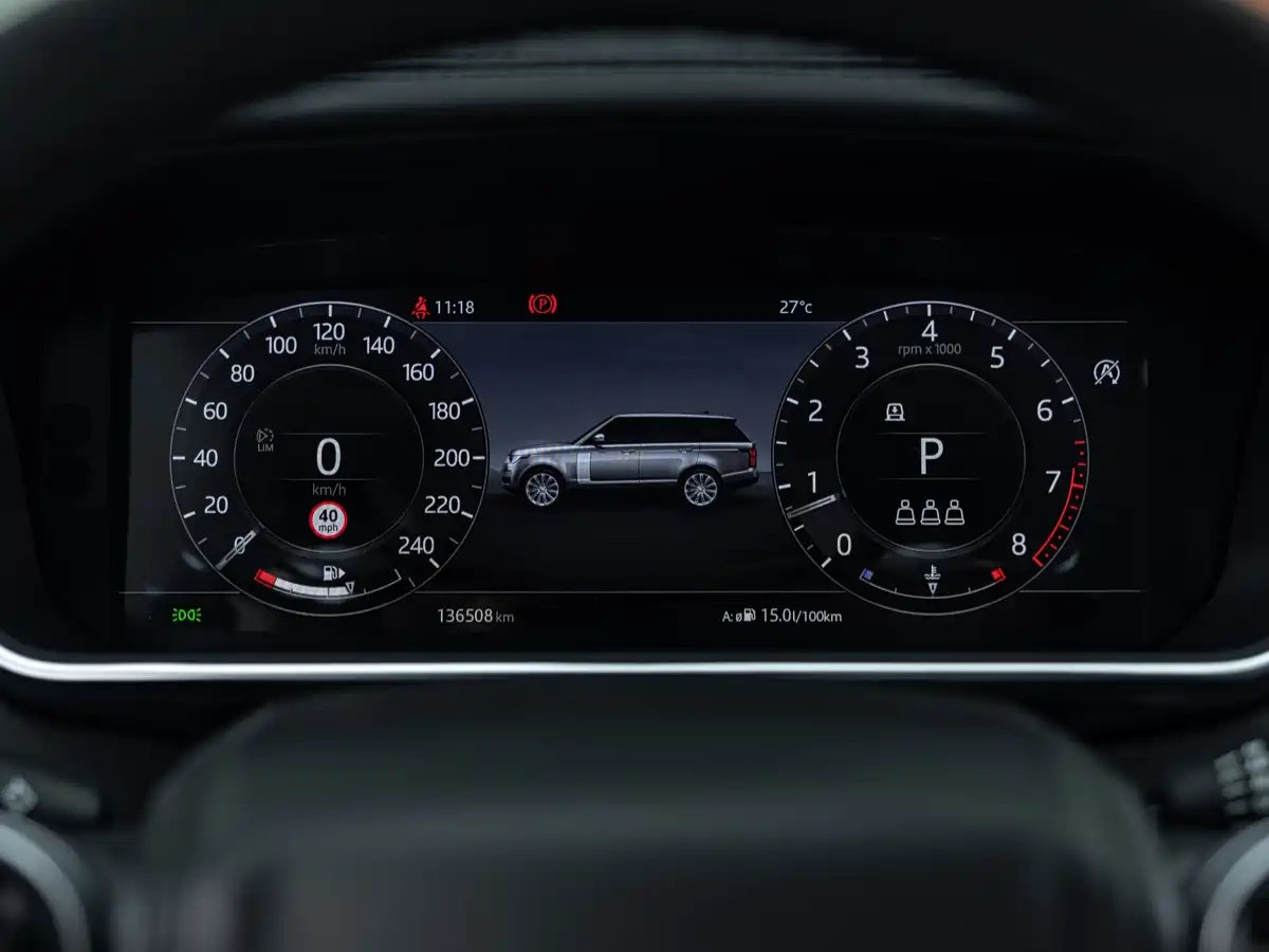Land Rover Range Rover 2020 3.0 L6 Heritage Extended Edition фото 9