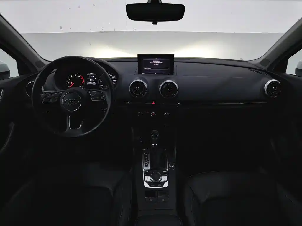 Photo 5 - Audi A3