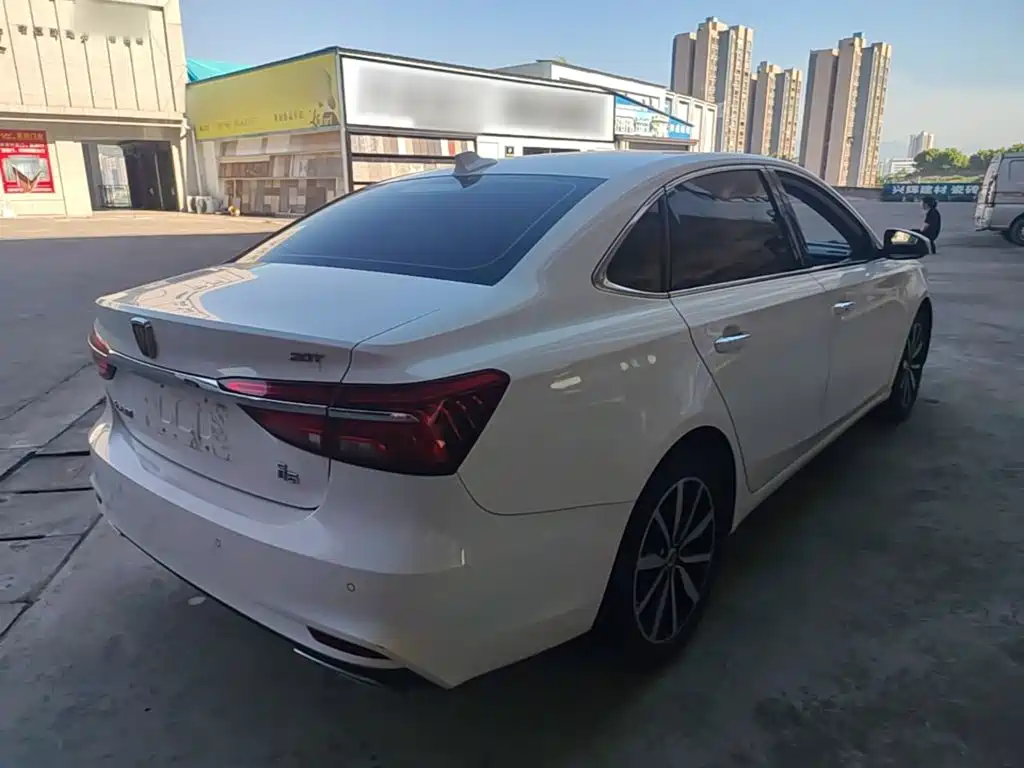 Roewe i6 2018 2018 20T Automatic Internet ZhiXiang Edition